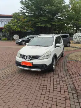 Di Jual Mobil livina x gear 2014 2 baris