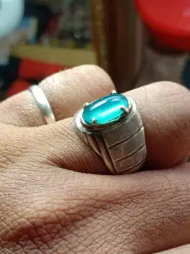 cincin bacan natural giwang kantoran