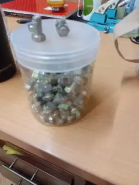Mur baut rak besi siku 100 pasang