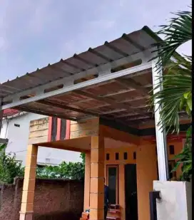 Kanopi baja ringan galvalum pasir polos terpasang