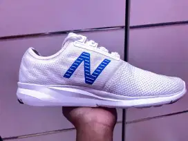 New Balance coast V4 BNIB 100% Original - 43