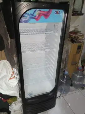 Showcase 1 pintu Merk GEA