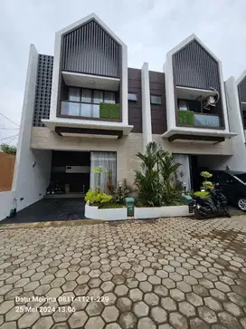 Rumah Modern Spek Premium DP 0% lokasi 5 menit ke LRT dan Tol Cibubur