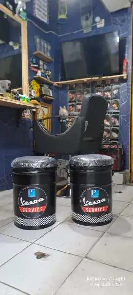 Kursi kaleng tong berkualiatas logo vespa