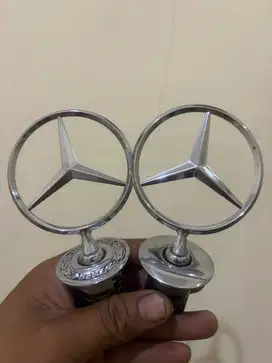 Lambang Mercy E200