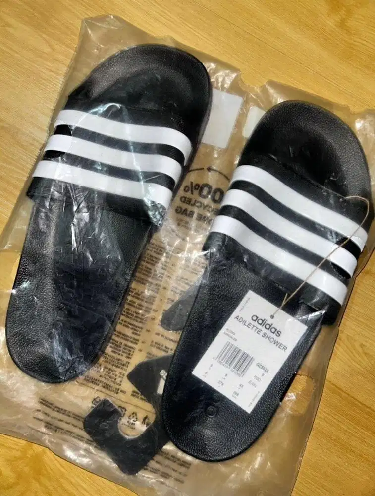 Sandal Pria Adidas Adilette Aqua Men’s Sandals Slides - Black (Origin)