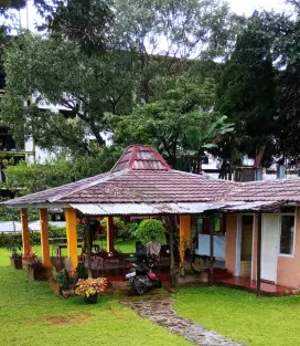 Disewakan Villa di  Cisarua