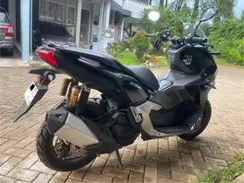 Honda ADV 160 like new!!