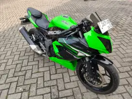 Dijual Kawazaki Ninja 250R th.2015