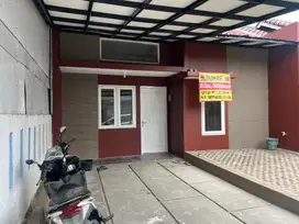 Dijual Rumah Kondisi Bagus dan Murah di Grand Parung Residence. BU