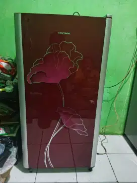 Di jual kulkas Polytron 1 pintu
