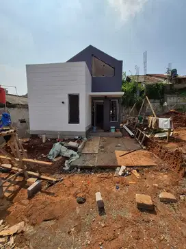 Rumah 2 Lantai Di Jakarta Selatan 800jt an