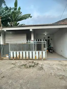 Dijual cepat rumah full renovasi posisi strategis di cikampek