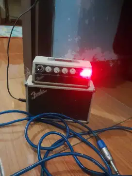 AMPLI GITAR LISTRIK MINI