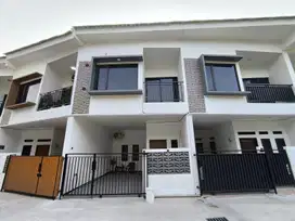 Rumah 2 Lantai Bebas Banjir SHM Akses Mobil Sebelahan Pondok Kopi