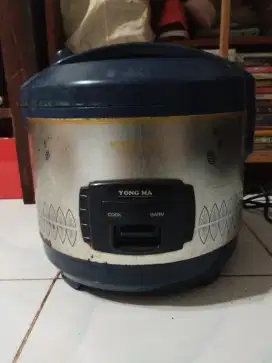 MAGIC COM YONGMA 2.5L