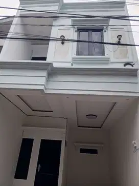 Rumah 2 Tingkat SHM Bebas Banjir 10 menit ke Stasiun Lenteng Agung