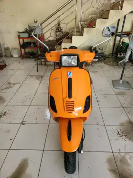 Vespa s150 2012 oren asli