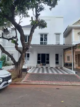 RUMAH 2 LANTAI SIAP HUNI DI KOTA WISATA CIBUBUR