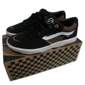 Vans Rowan 2 Chocolate Brown 100% Original BNIB - Size 9 (42)
