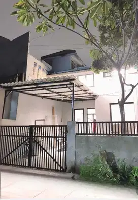 Dijual Rumah Siap Huni Di Cucur Barat Sektor 4 Bintaro Jaya