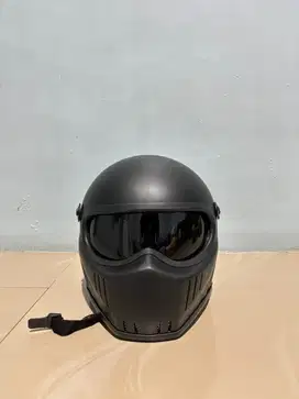 HELM BANDIT/CAKIL
