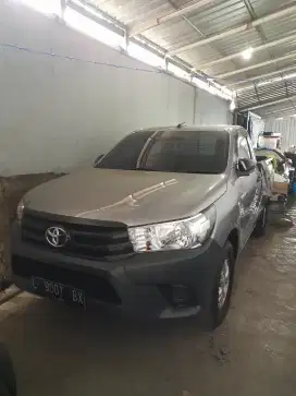 Toyota HILUX 2020 2GD SCAB pickup 2.4 diesel MT min condition