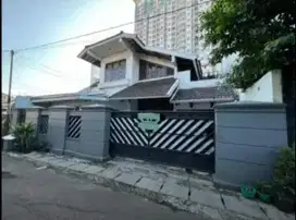 Rumah MEWAH LT 384m2 MENTENG DALAM TEBET DEKET MENARA BIDAKARA