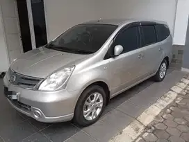 Nissan Grand livina 2012 Bensin