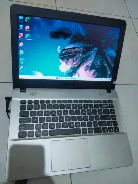 Dijual laptop Asus X441M Ram 4GB DDR4 SSD 128GB Win 11 siap pakai 24jm