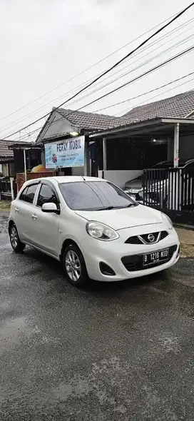 Nissan March 2014