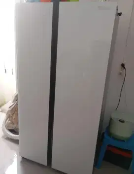 Di jual cepat kulkas merek Hisense
