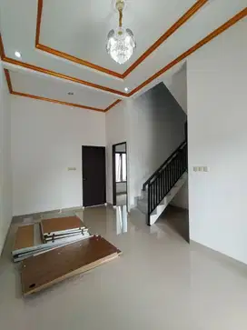 Rumah KCM Kota Cinema Mall Jatiasih, 2 LANTAI Dekat Tol, Bekasi (YUDI)