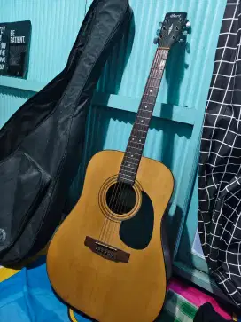 Gitar cort ad810e op