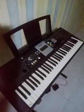 Keyboard Yamaha E223