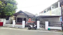 Rumah luas tengah kota dekat solo square mall solo