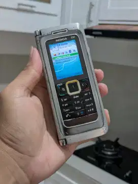 Nokia Comunicator E90 SINYAL XL ONLY