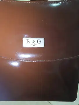 Tas Wanita B&G Orisinil Asli dari Italy Bahan halus Soft Inside