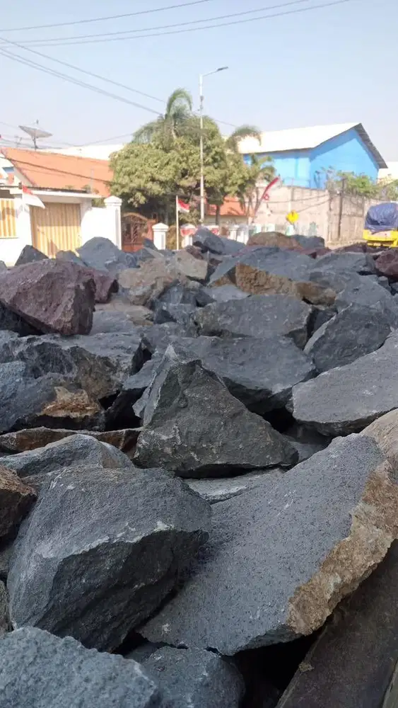 Batu Pondasi/Batu Kewal