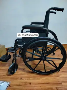 Kursi roda  baru