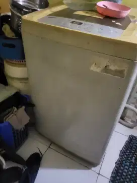 Mesin cuci 1 tabung