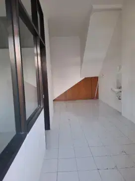 Di sewakan ruko 2 lantai