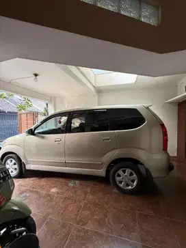 Toyota Avanza 2010 Bensin