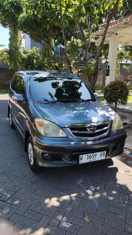 Daihatsu Xenia 2009 Bensin