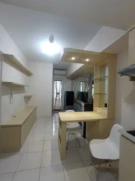 Sewa Apatemen 2BR The Springlake Summarecon Bekasi Tower Calldesia