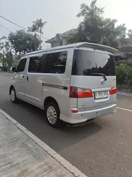 Daihatsu Luxio 2013 Bensin