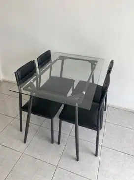 Meja Makan Kaca set dengan 4 buah kursi hitam brand informa store