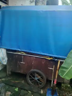 Gerobak Bekas Pecel Lele