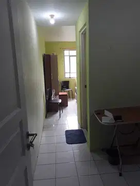Dijual Cepat Apartemen The Golf, Full Furnished, Modernland Tangerang