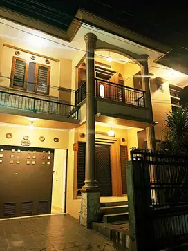 Dijual Rumah di Taman Kopo Indah Bandung, SHM Furnish Meubel Interior